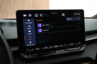 CUPRA Terramar 1.5 TSI 272pk e-Hybrid VZ Performance 360Camera Keyless Stoelverwarming Panoramadak Navigatie / 32
