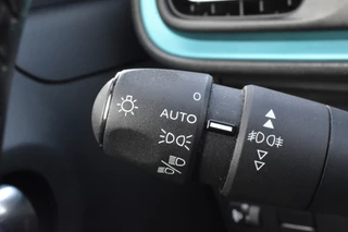 Citroën C3 PureTech 83 Feel  .| Navigatie | Airco | Parkeerhulp | Active safety brake | / 11