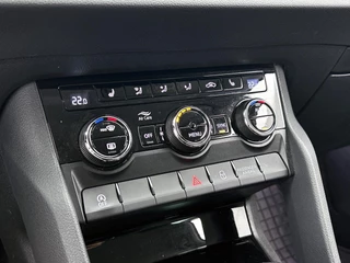 Skoda Karoq 1.5 TSI ACT Style | Automaat | Adaptive cruise control | Stoelverwarming | CarPlay | Afneembare trekhaak / 8