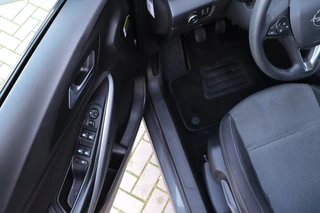 Opel Grandland X 1.2 Turbo Ultimate | Cruise | Airco | Trekhaak | Sensoren | LM Velgen / 30