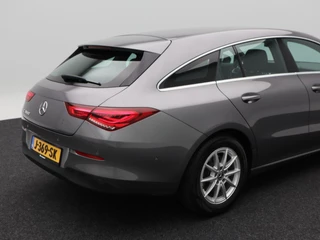 Mercedes-Benz CLA-klasse Shooting Brake 180 Business Solution 136 Pk Automaat | Stoelverwarming | Camera | Cruise Control | CarPlay | Climatronic | 16 Inch | 97.722 Km !! / 15