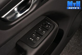 Volvo XC60 2.0 PHEV T6 AWD R-Design|PANO|H/K|TREKH|SOH93% / 58