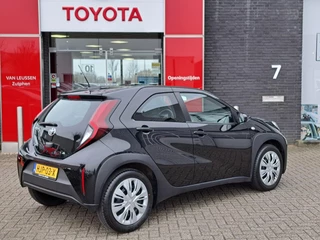 Toyota Aygo X PLAY / 2