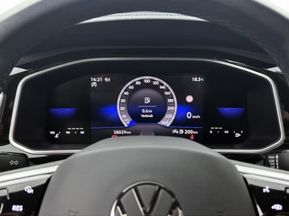 Volkswagen T-Roc 1.0 TSI R-Line | Camera | Adaptive Cruise | Stoelverwarming | CarPlay / 20