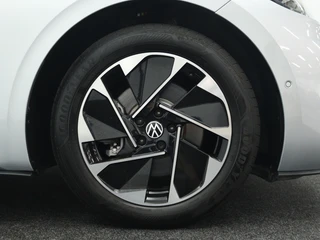 Volkswagen ID.3 Pro 59 kWh Carplay navigatie | Camera | Adaptive cruise / 7