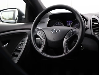 Hyundai i30 Wagon 1.6 GDi Comfort  | Trekhaak | Navigatie | Camera | / 19