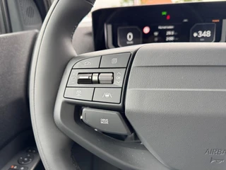 Kia EV2 Plus 42.2 kWh | Navigatie | Climate control | Adaptive cruise control | Stoel + Stuurverwarming | Parkeersensoren voor en achter + parkeercamera achter / 15