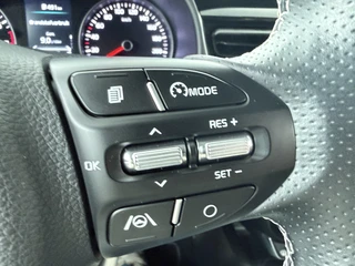 Kia Stonic 1.0 T-GDi MHEV GT-Line  Stoel/-Stuurwielverwarming - Achteruitrijcamera - Climate Control - Navigatie - Apple Carplay / Android Auto - Fabrieksgarantie tot 05-2031 / 26