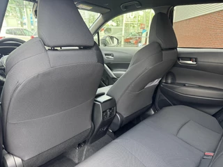 Toyota Corolla Cross Hybrid 140 DYNAMIC STOEL/STUURVERW 18'' LM-VELGEN PARK-SENSOREN CLIMA AD-CRUISE CAMERA APPLE/ANDROID KEYLESS / 12