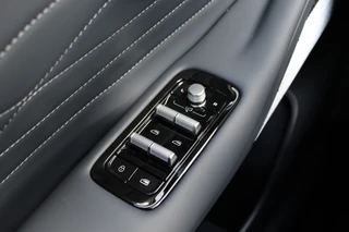 Geely Starray EM-i 1.5 Max+ Long Range [136km] Pano/Leder/Keyless/360/Headup/ACC/19" / 31