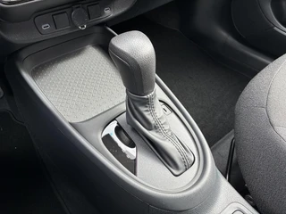 Toyota Aygo X HYBRID 115 PLAY NIEUW & DIRECT LEVERBAAR!!! APPLE/ANDROID CLIMA AD-CRUISE CAMERA 17" LM-VELGEN / 22