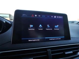 Peugeot 3008 1.2 PureTech Blue Lease Executive | Trekhaak | Navigatie | Climate control | Lichtmetalen velgen | Cruise control | Parkeersensoren achter | Apple carplay/Android auto / 32