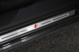 Audi e-tron Sportback S quattro 503pk 95 kWh SOH 93% Panoramadak Trekhaak Leder Matrix LED B&O Memory Keyless Navigatie / 50