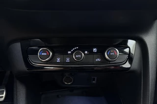 Opel Corsa 1.2 GS Line 100pk | Navigatie | Climate Control | Camera | Lichtmetalen Velgen | Zwart Dak | Keyless Start - Entry | Navigatie / 20