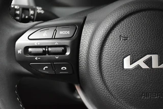 Kia Stonic 1.0 T-GDi MHEV 100pk DynamicLine Navi climate / 17