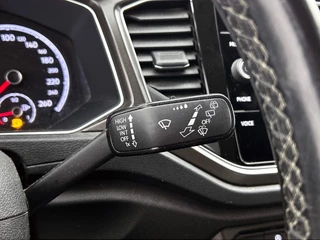 Volkswagen T-Roc 1.0 TSI Style | Adaptive cruise control | Stuur & Stoelverwarming | Camera | CarPlay / 31