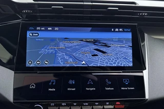 Peugeot 408 1.2 Hybrid 145 e-DCS6 GT | Adaptive Cruise Control | Matrix LED | Handsfree achterklep | Verwarmd stuurwiel | Camera | Apple Carplay & Android Auto | Navigatie | Keyless Entry & Start / 26
