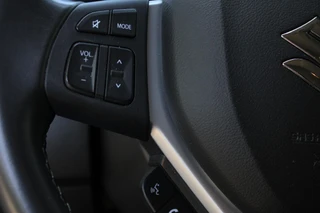 Suzuki Vitara 1.4 Boosterjet Style Smart Hybrid / NAVI / ADAPTIVE CRUISE / NAVI / APPLE CARPLAY / 16