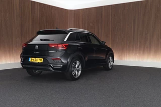 Volkswagen T-Roc 1.5 TSI 150pk R-Line Sport Camera Navigatie / 8