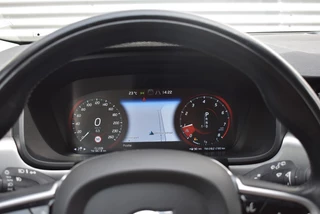 Volvo V90 2.0 T4 ADAP. CRUISE / STOEL VERW V+A + STW / WEGKLAP TREKH. / 21