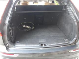 Volvo XC60 2.0 Recharge T8 AWD R-Design Panoramisch schuif/kantel dak, 360 Camera, Stoelverwarming, Harman/Kardon audio installatie, Navigatie / 15