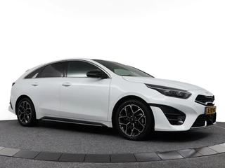 Kia ProCeed 1.5 T-GDi GT-Line Automaat  - Navigatie - Cruise Control - Stoel-/stuurverwarming - Climate Control - Fabrieksgarantie tot 01-2031 / 11
