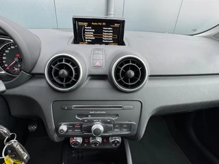 Audi A1 Sportback 1.0 TFSI Pro Line * Stoelverwarming * Led * Lichtmetalen Velgen / 22
