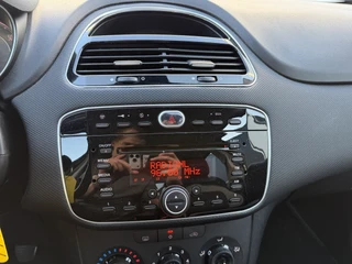 Fiat Punto Evo 0.9 TwinAir Easy Airco Cruise-Control Trekhaak 5-Deurs / 9