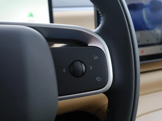 Leapmotor C10 Design REEV 28.4 kWh | Nieuwe auto | Gecombineerde actieradius WLTP 974km | 1500 kg Trekgewicht | Diverse kleuren leverbaar | Full options | Stuurverwarming | Stoelverwarming en koeling | Elektrisch verstelbare voorstoelen | Navigatie | Keyless entry & start | 20 inch lichtmetalen velgen | Led verlichting / 18