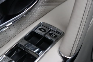 Bentley Flying Spur 6.0 W12 | LEDER | SCHUIFDAK | KERAMISCH | NAIM SOUNDSYSTEM | ENTERTAINMENT ACHTERIN | STOELVERKOELING/VERWARMING | MASSAGE | CAMERA | AIRCO | CRUISE | NAVI | / 56