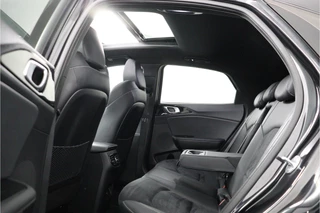 Kia XCeed 1.5 T-GDi GT-Line  - Automaat - Panorama dak - Stoel/Stuur verwarming - Navigatie - Climate Control - Achteruitrijcamera - Elektrische Achterklep - Fabrieksgarantie tot 01-2032 / 28