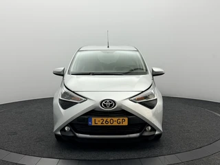 Toyota Aygo 1.0 VVT-i x-joy Automaat | ClimaTronic | Camera | Carplay&Android / 26