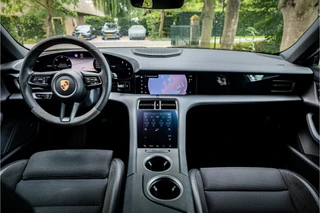 Porsche Taycan 4S Performance 93 kWh Vierwielbesturing Innodrive Matrix Bose / 8