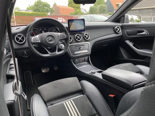 Mercedes-Benz CLA Shooting Brake 180 AMG Edition AUT. | 1e eigenaar | dealer onderh. | navigatie | a. carplay | alcantara interieur / 13