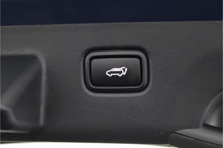 Kia EV6 Plus 84 kWh - Stoel-/stuurverwarming - Navigatie - Cruise Control Adaptief - Apple CarPlay/Android Auto - Fabrieksgarantie tot 02-2032 / 40