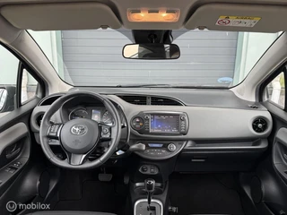 Toyota Yaris 1.5 Hybrid Dynamic / Invalide Auto / Cam / Navi / 13
