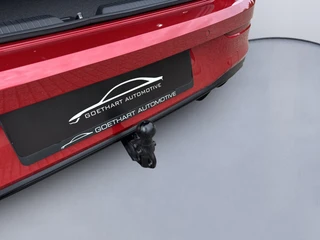 Volkswagen Golf 1.5 eHybrid GTE / 5JR Garantie / Pano / Trekhaak / 360 / HUD / DCC / Matrix / 19