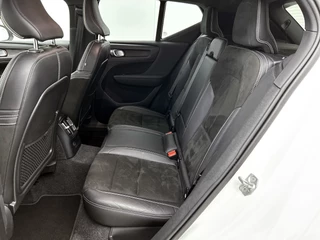 Volvo XC40 1.5 T5 Recharge R-Design | Camera | Navigatie | CarPlay | Adaptive Cruise | / 16