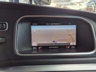 Volvo V40 1.5 T2 POLAR+ Automaat Navi, Stoelverwarming, ALL IN Prijs. / 24