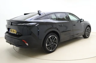 Peugeot 408 1.2 Hybrid 145 e-DCS6 GT | Automaat | Adaptieve cruise control | Stuurverwarming | Elektrisch bedienbare achterklep | Lichtmetalen velgen | Keyless entry en start | Full led / 2