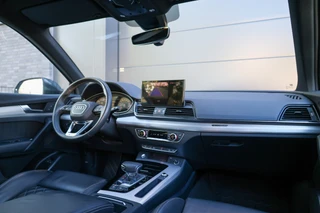 Audi Q5 50 TFSI e S edition  | BTW | 21 INCH | LEDER | ELEK.TREKHAAK | SOH 87% | STOELVERWARMING | / 21