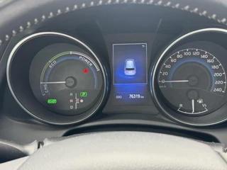 Toyota Auris 1.8 Hybrid Dynamic / 11