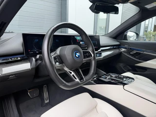 BMW i5 Touring eDrive40 84 kWh / 7