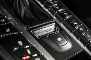 Porsche Macan 2.9 Turbo|Krijtgrijs|Pano|Leder|Chrono|Luchtv. / 63
