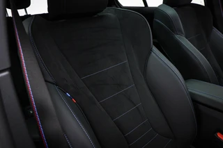 BMW 1-serie 123 xDrive | INNOVATION PACK | PANORAMADAK | STUURVERWARMING | MASSAGE |  HEAD UP | 360 CAMERA | 19" / 9