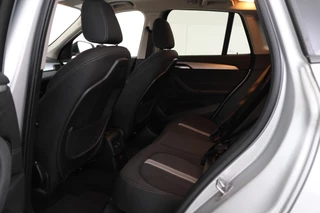 BMW X1 sDrive18d High Executive  Automaat, Panorama dak, Navigatie / 38