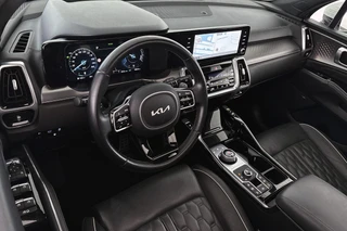 Kia Sorento 1.6 T-GDI Plug-in Hybrid 4WD ExecutiveLine 5p. Panoramadak Trekhaak Stoelventilatie / 6