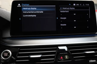 BMW 5 Serie Touring 530e High Executive M Sport Pakket Automaat  / Live Cockpit Professional / SOH 87% / Panoramadak / Trekhaak / Driving Assistant Professional / Comfortstoelen / Laserlight / Head-Up Display / Adaptief Onderstel / DAB / Parking Assistant / Hifi / 35