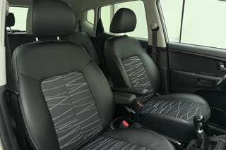 Kia Venga 1.4 CVVT DynamicPLusLine | Trekhaak | Navigatie | camera | Weinig kilometers | Hoge instap | Parkeersensoren | Lichtmetalen velgen / 15