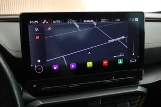 CUPRA Formentor 1.4 TSI 204pk e-Hybrid Essential Trekhaak Camera Stoelverwarming Memory Keyless Navigatie / 21